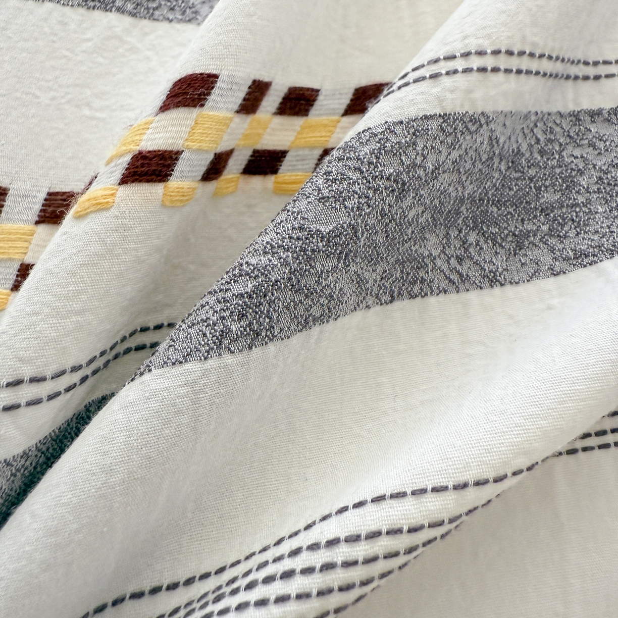 91家纺网 家纺一手货源 找家纺 眠博士 2025新款A类立体穿线提花纯棉四件套 提花股线套件-未来 灰