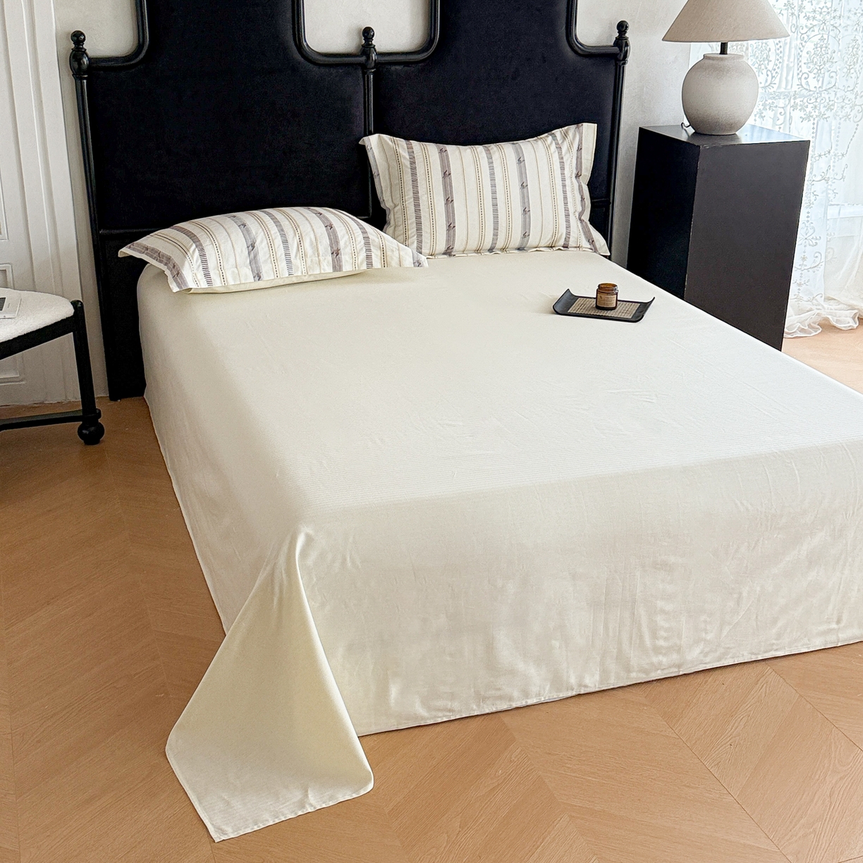 91家纺网 家纺一手货源 找家纺 眠博士 2025新款A类立体穿线提花纯棉四件套 提花股线套件-素简 米