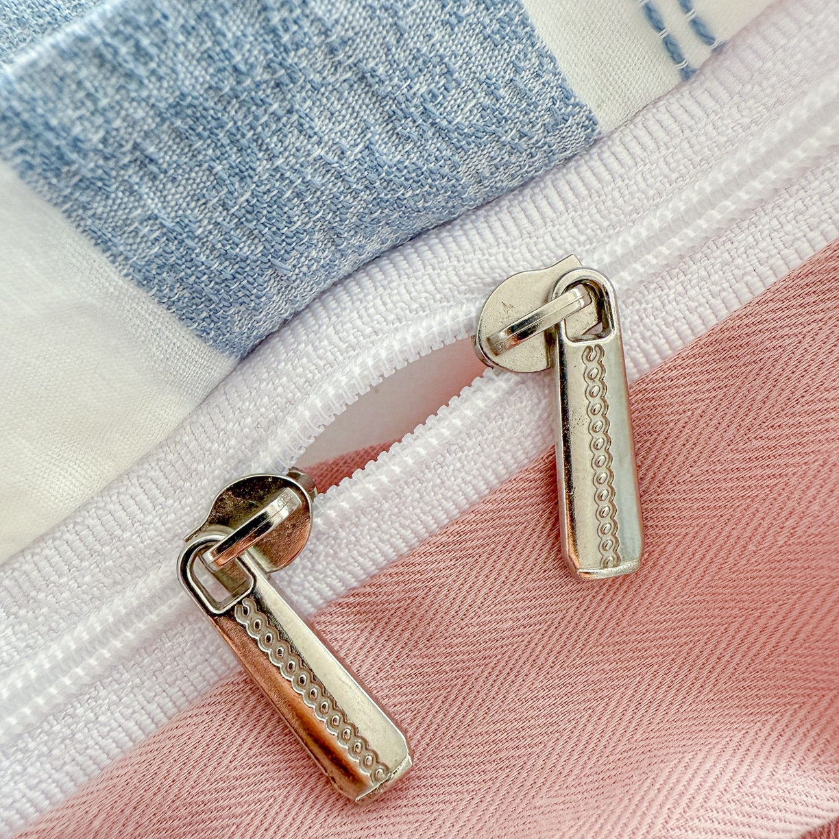 91家纺网 家纺一手货源 找家纺 眠博士 2025新款A类立体穿线提花纯棉四件套 提花股线套件-未来 粉