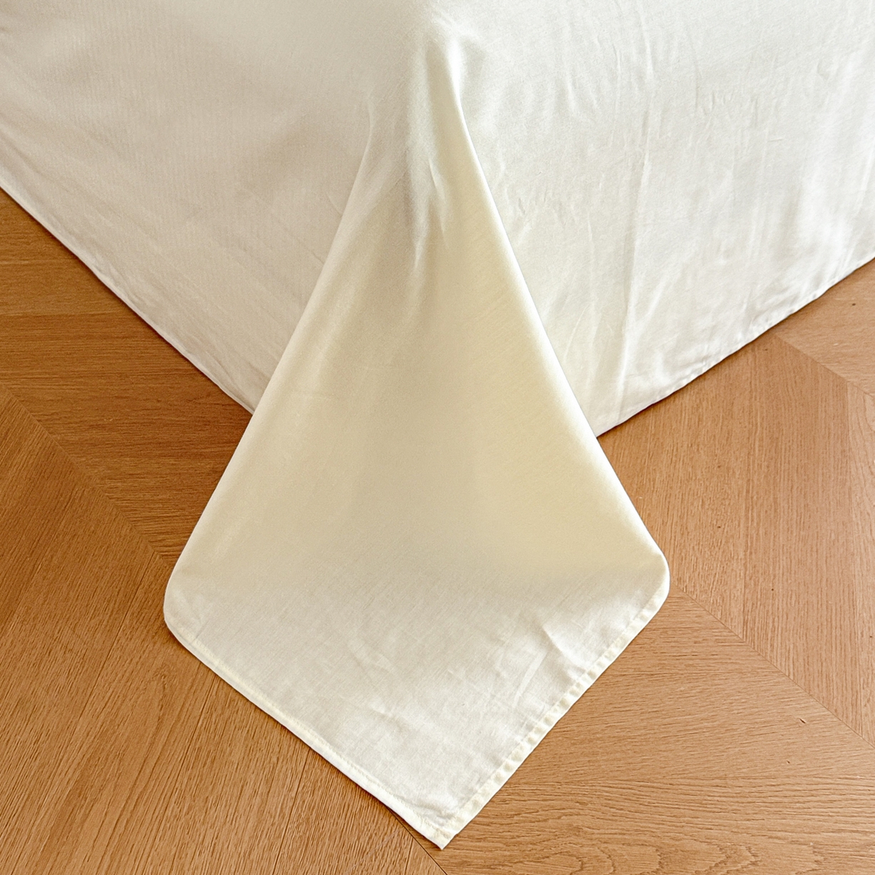 91家纺网 家纺一手货源 找家纺 眠博士 2025新款A类立体穿线提花纯棉四件套 提花股线套件-素简 米