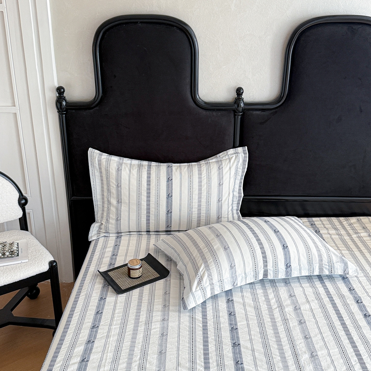 91家纺网 家纺一手货源 找家纺 眠博士 2025新款A类立体穿线提花纯棉单床单 提花股线床单-素简 蓝