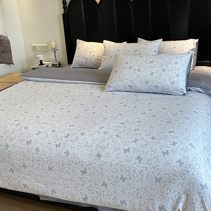 91家纺网 家纺一手货源 找家纺 美丽坊 2025新款仿棉麻亚麻质感复古原麻四件套（配同花色布袋五件套） 蝶影