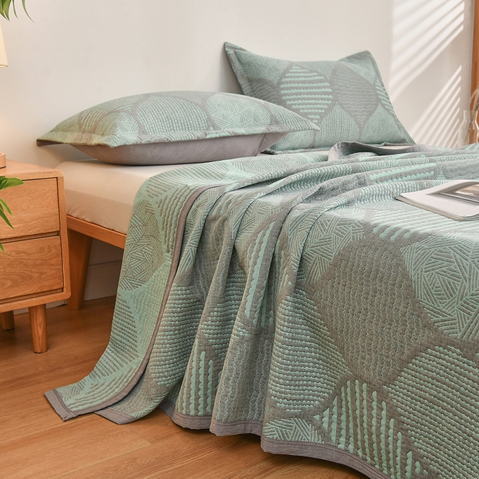 91家纺网 家纺一手货源 找家纺 梦洋家纺 2025新款全棉四层纱多能盖毯毛巾被空调夏被床盖款盖毯 色彩斑斓-绿色