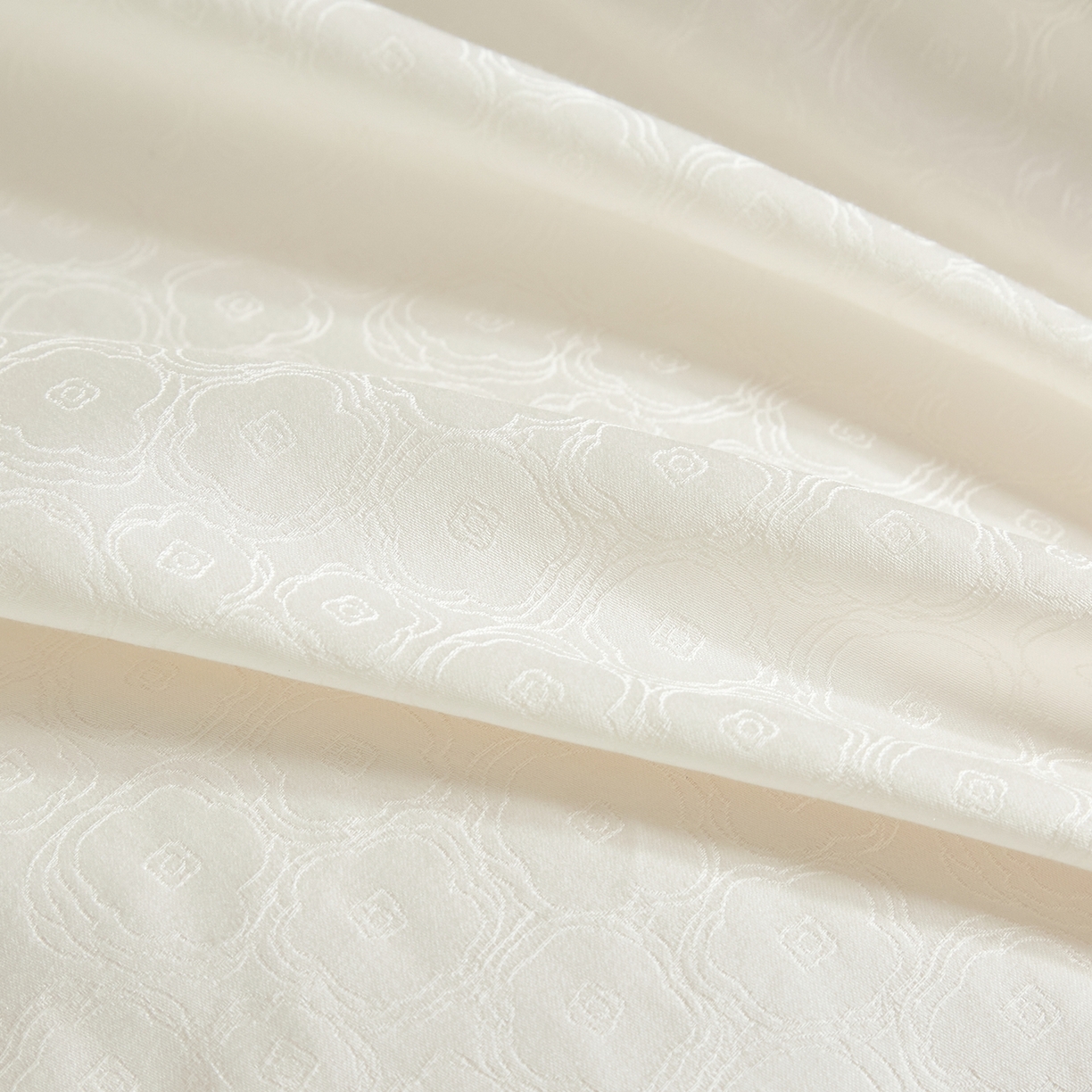 91家纺网 家纺一手货源 找家纺 （总）ONE TWO ONE 1212025新款高支高密长绒棉贡缎精工提花四件套-壹朵甜甜（为了各位老板们都有利润空间，平台控价券后不得低于228/318/338元，感谢您的配合与支持！）