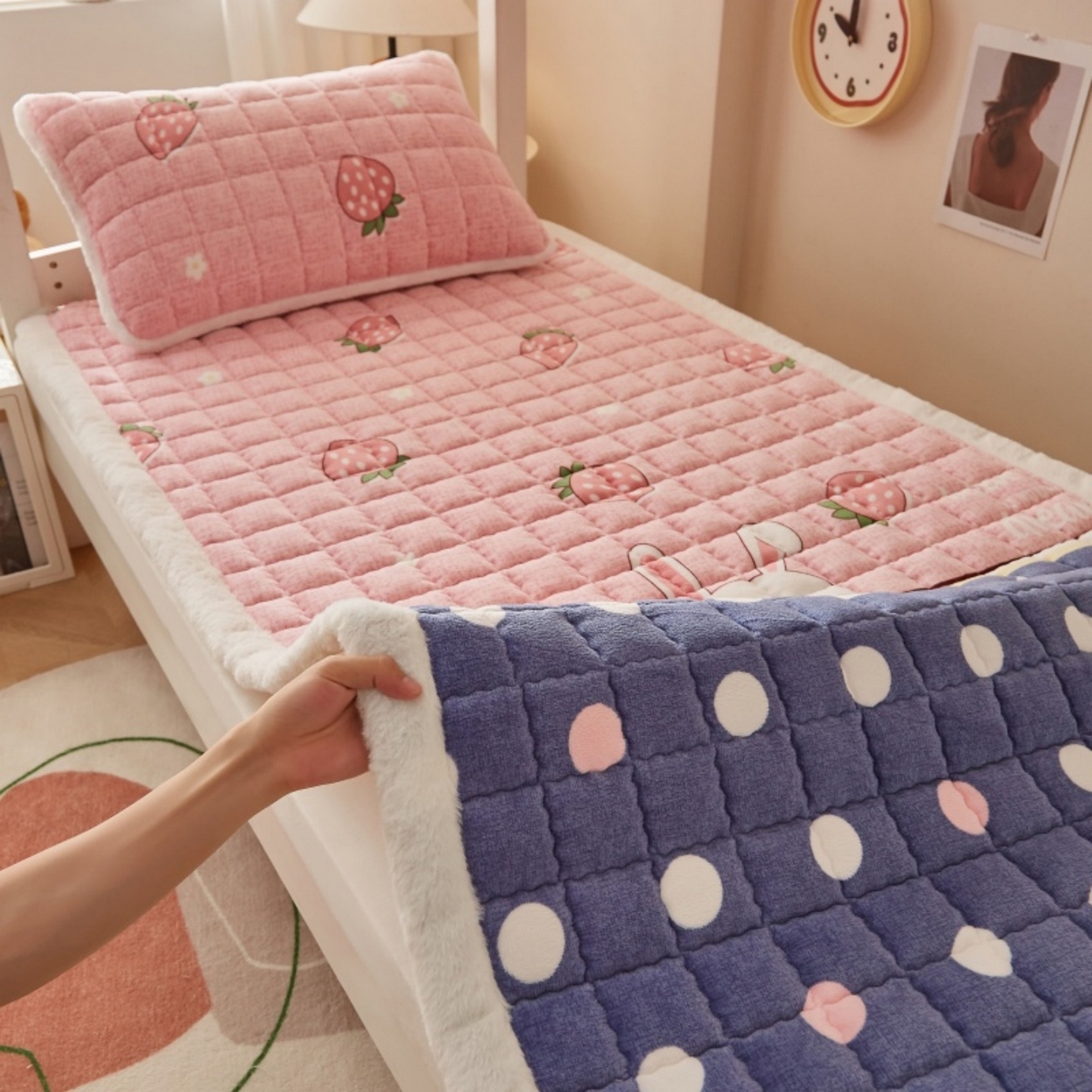 91家纺网 家纺一手货源 找家纺 （总）东宇床垫 2025新款A类牛奶绒印花直角防滑床垫床褥三件套-学生款