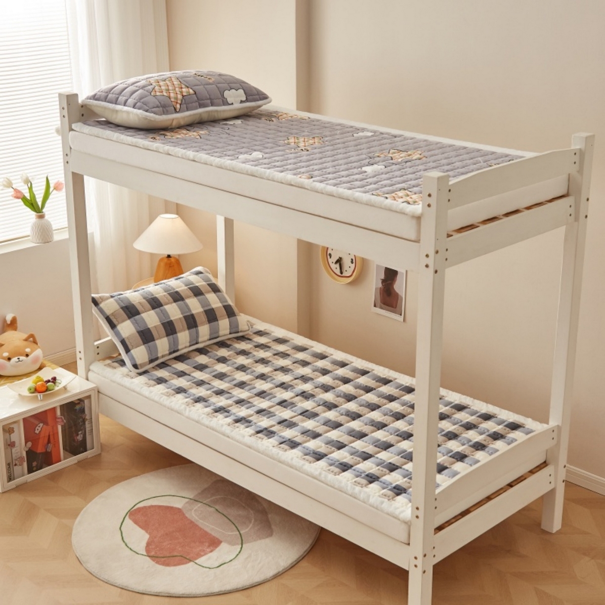 91家纺网 家纺一手货源 找家纺 东宇床垫 2025新款A类牛奶绒印花直角防滑床垫床褥三件套-学生款 复古蓝棕