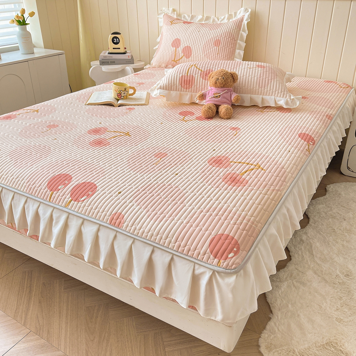 91家纺网 家纺一手货源 找家纺 （总）伊人坊2025新款A类唯美纯棉印花夹棉床笠