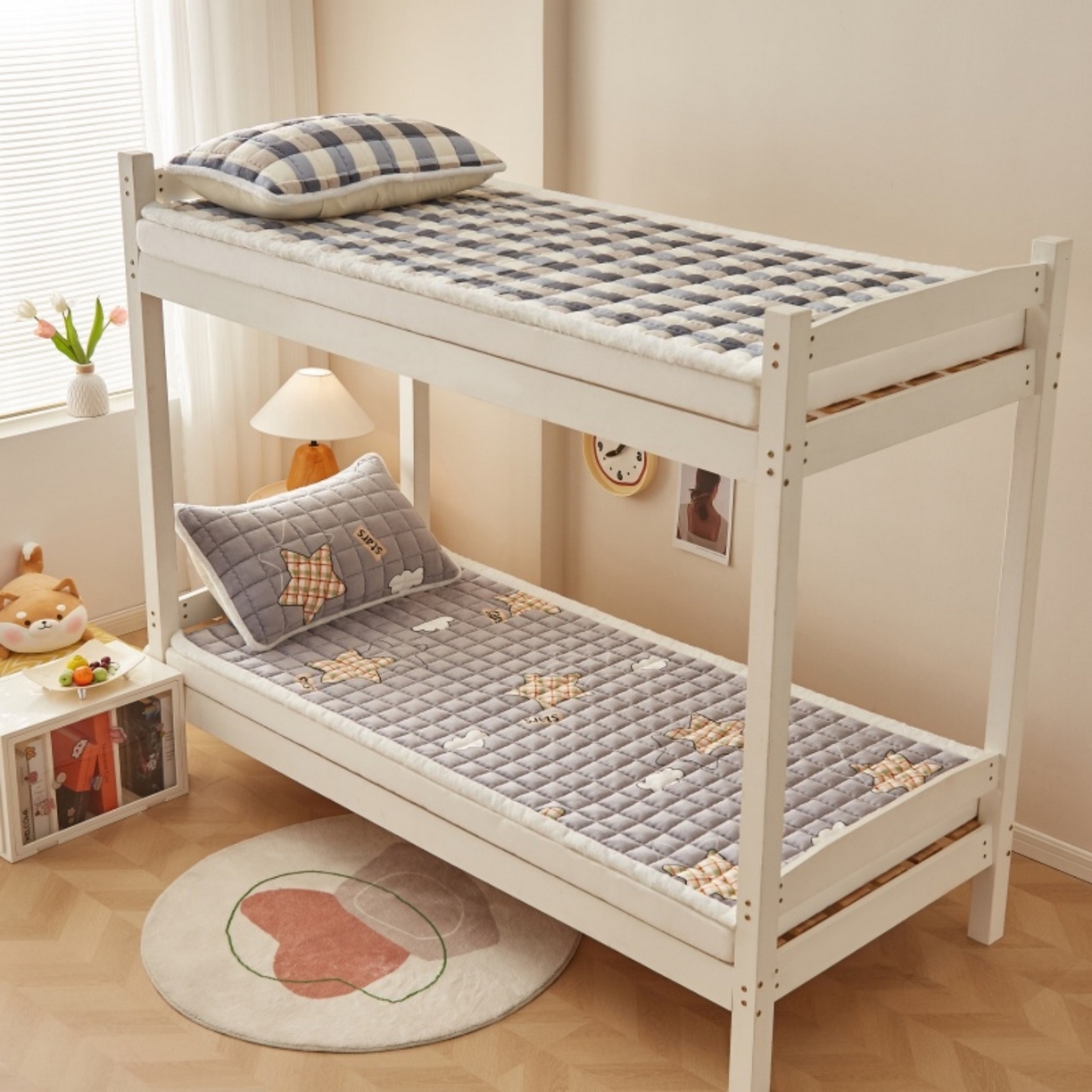 91家纺网 家纺一手货源 找家纺 东宇床垫 2025新款A类牛奶绒印花直角防滑床垫床褥三件套-学生款 星云灰