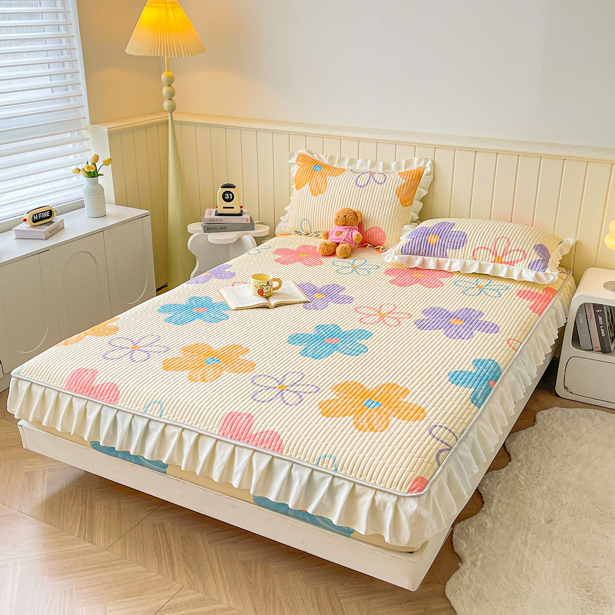 91家纺网 家纺一手货源 找家纺 伊人坊2025新款A类唯美纯棉印花夹棉床笠 纯棉+花花世界