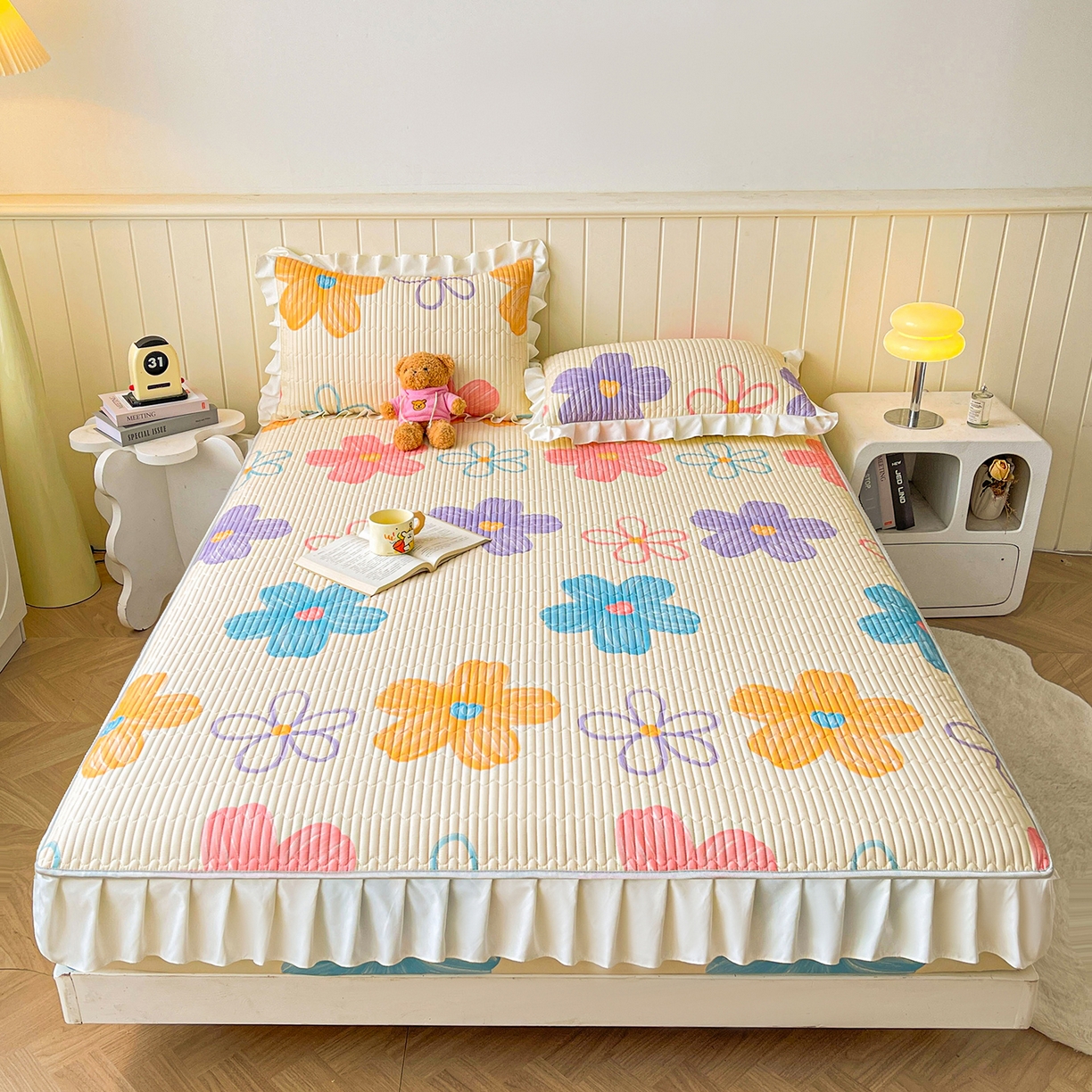 91家纺网 家纺一手货源 找家纺 伊人坊2025新款A类唯美纯棉印花夹棉床笠 纯棉+花花世界