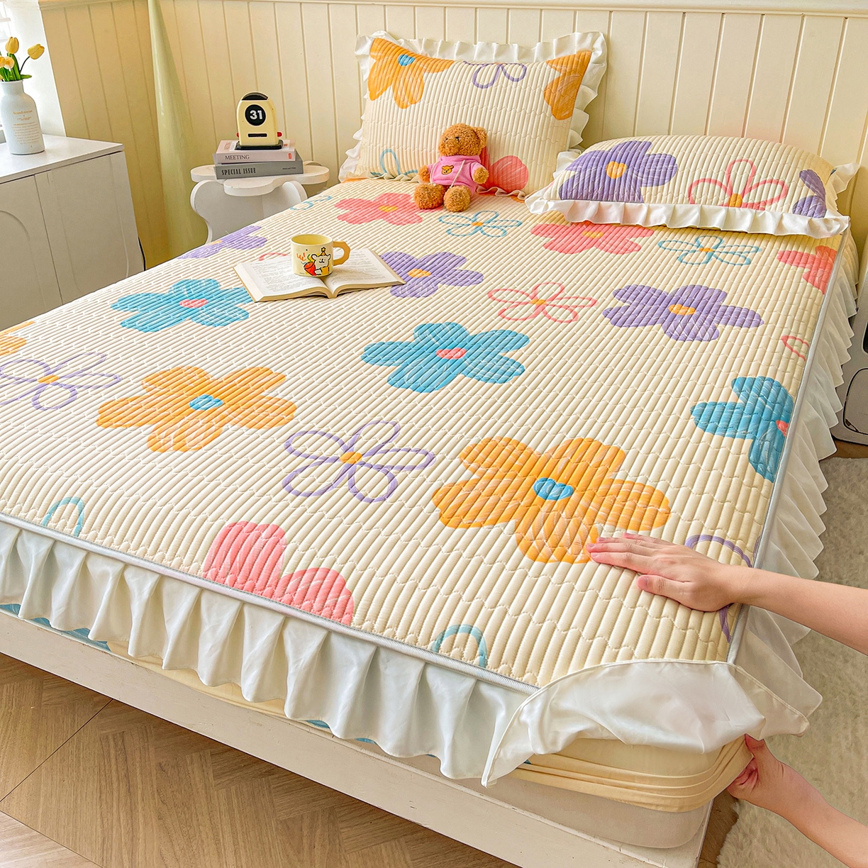 伊人坊2025新款A类唯美纯棉印花夹棉床笠 纯棉+花花世界