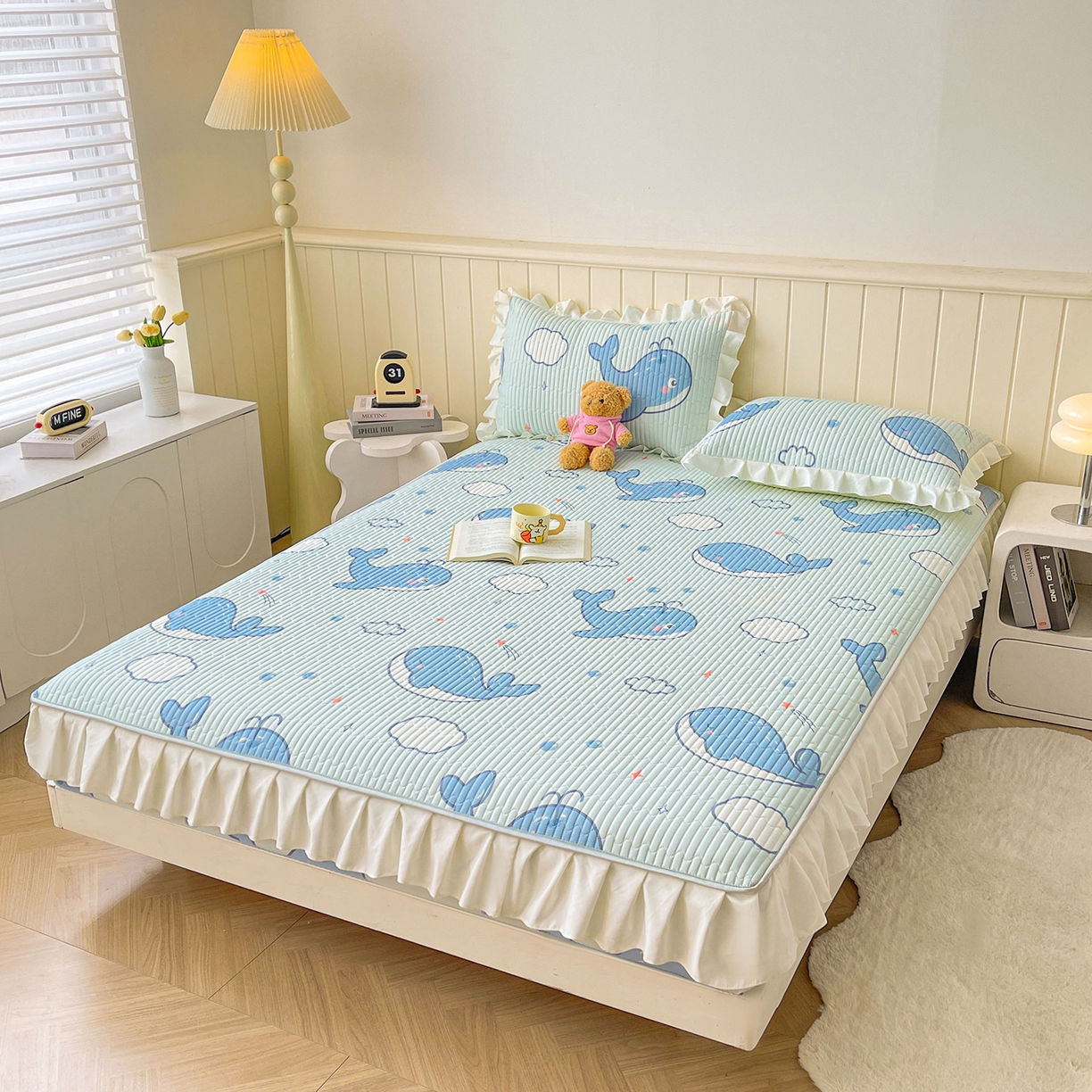 91家纺网 家纺一手货源 找家纺 伊人坊2025新款A类唯美纯棉印花夹棉床笠 纯棉+蓝鲸鱼