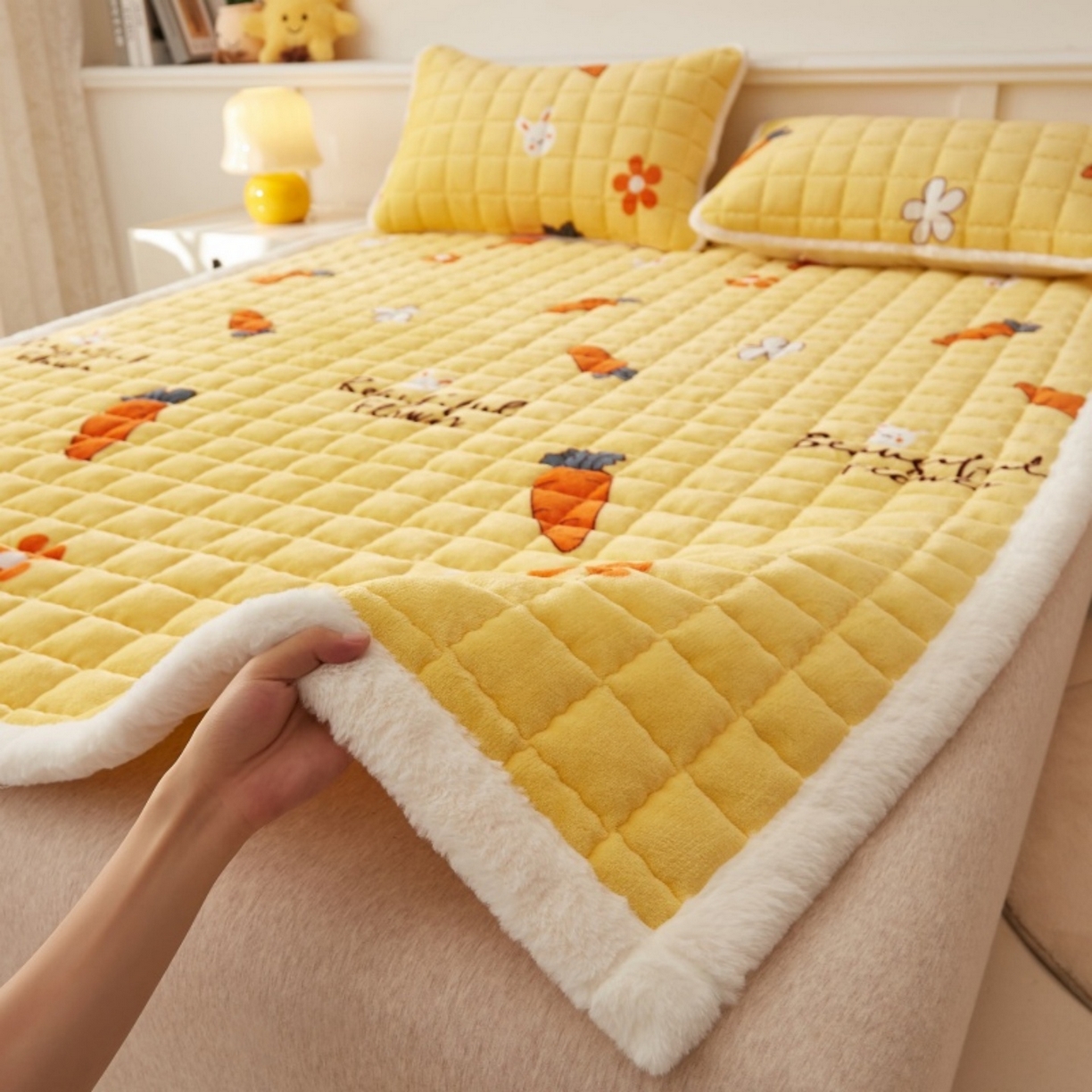 东宇床垫 2025新款A类牛奶绒印花直角防滑床垫床褥三件套-成人款 兔萝花园