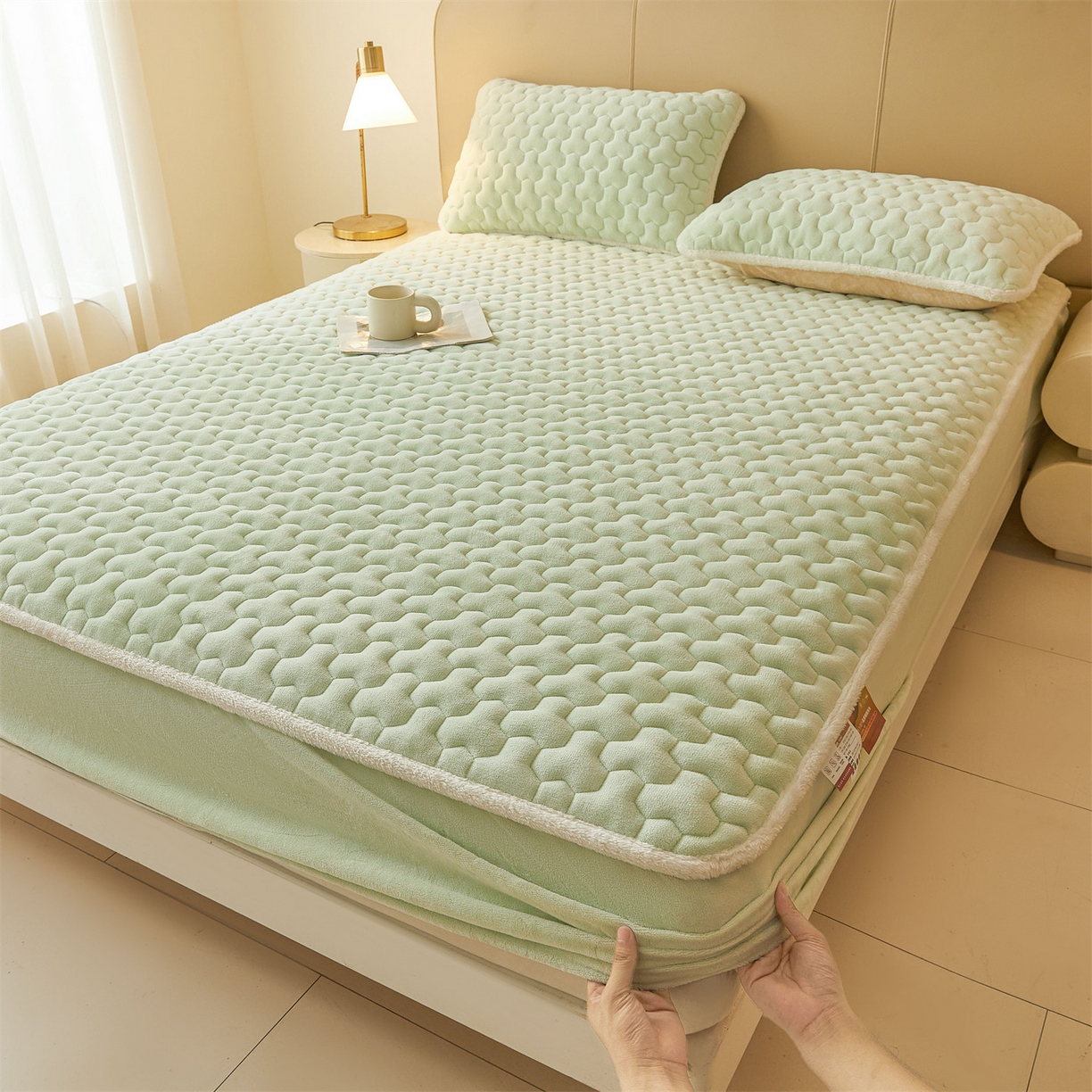 雯豆家纺 2025冬季新款纯色素色牛奶绒夹棉床笠三件套保暖席梦思保护套牛奶绒夹棉床笠-薄荷绿