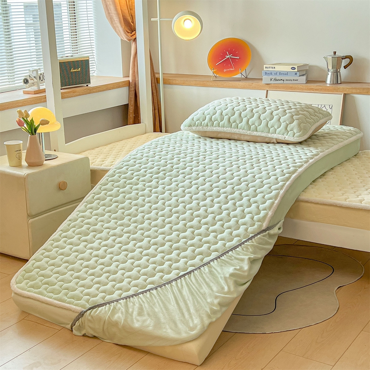 91家纺网 家纺一手货源 找家纺 （总）雯豆 2025冬季新品牛奶绒夹棉床笠大学生床垫保护套纯色素色床罩,牛奶绒夹棉床笠-薄荷绿,牛奶绒夹棉床笠-碧海蓝,牛奶绒夹棉床笠-点黄,牛奶绒夹棉床笠-格调粉,牛奶绒夹棉床笠-山茶杏,牛奶绒夹棉床笠-深空灰,牛奶绒夹棉床笠-天蓝,牛奶绒夹棉床笠-雪青,牛奶绒夹棉床笠-玉颜粉