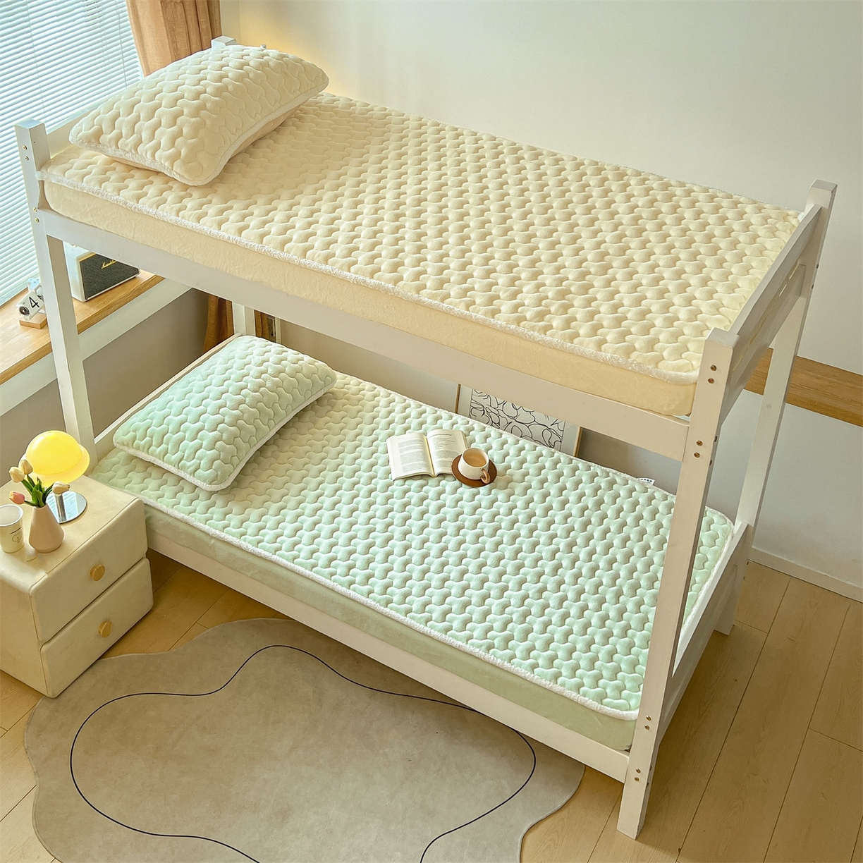 91家纺网 家纺一手货源 找家纺 雯豆 2025冬季新品牛奶绒夹棉床笠大学生床垫保护套纯色素色床罩牛奶绒夹棉床笠-薄荷绿