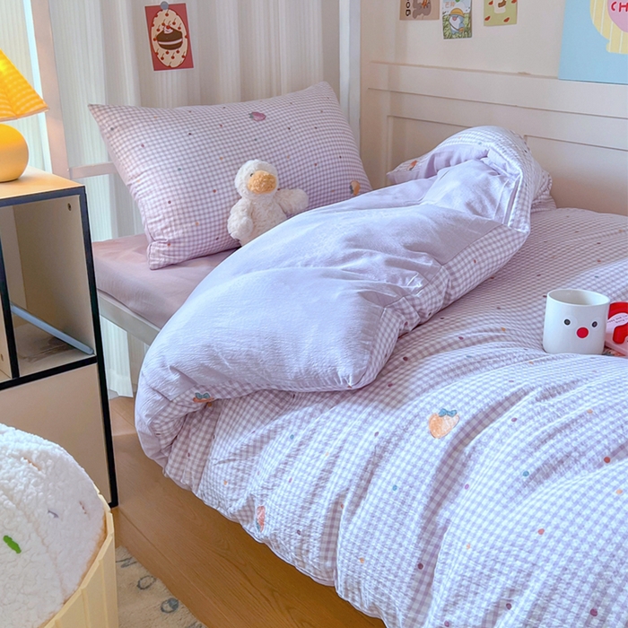 91家纺网 家纺一手货源 找家纺 玉海棠家纺 2025新款云感双层纱提花学生宿舍三件套上下铺三件套 草莓甜心