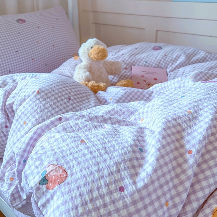 91家纺网 家纺一手货源 找家纺 玉海棠家纺 2025新款云感双层纱提花学生宿舍三件套上下铺三件套 草莓甜心