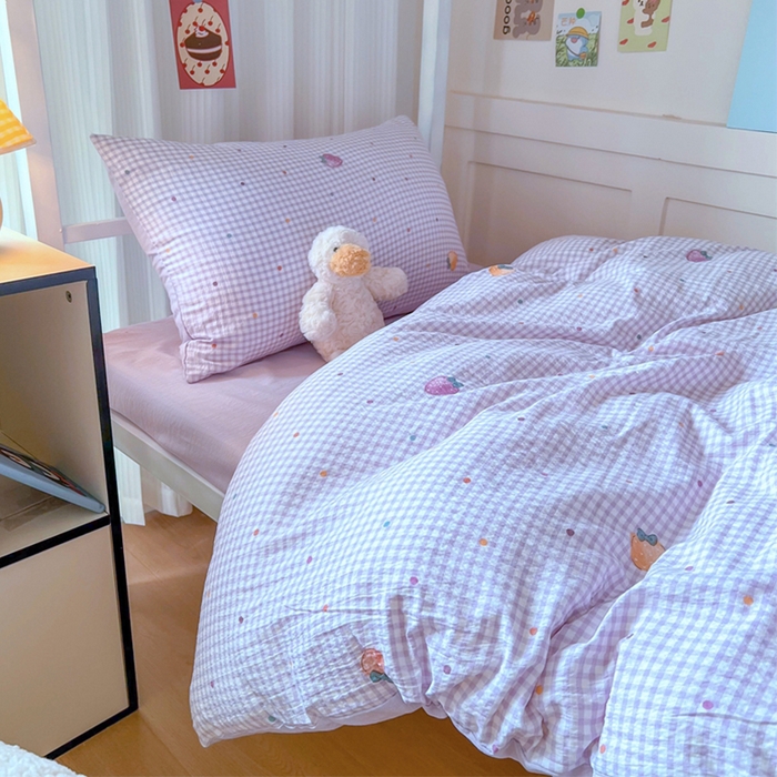 91家纺网 家纺一手货源 找家纺 玉海棠家纺 2025新款云感双层纱提花学生宿舍三件套上下铺三件套 草莓甜心