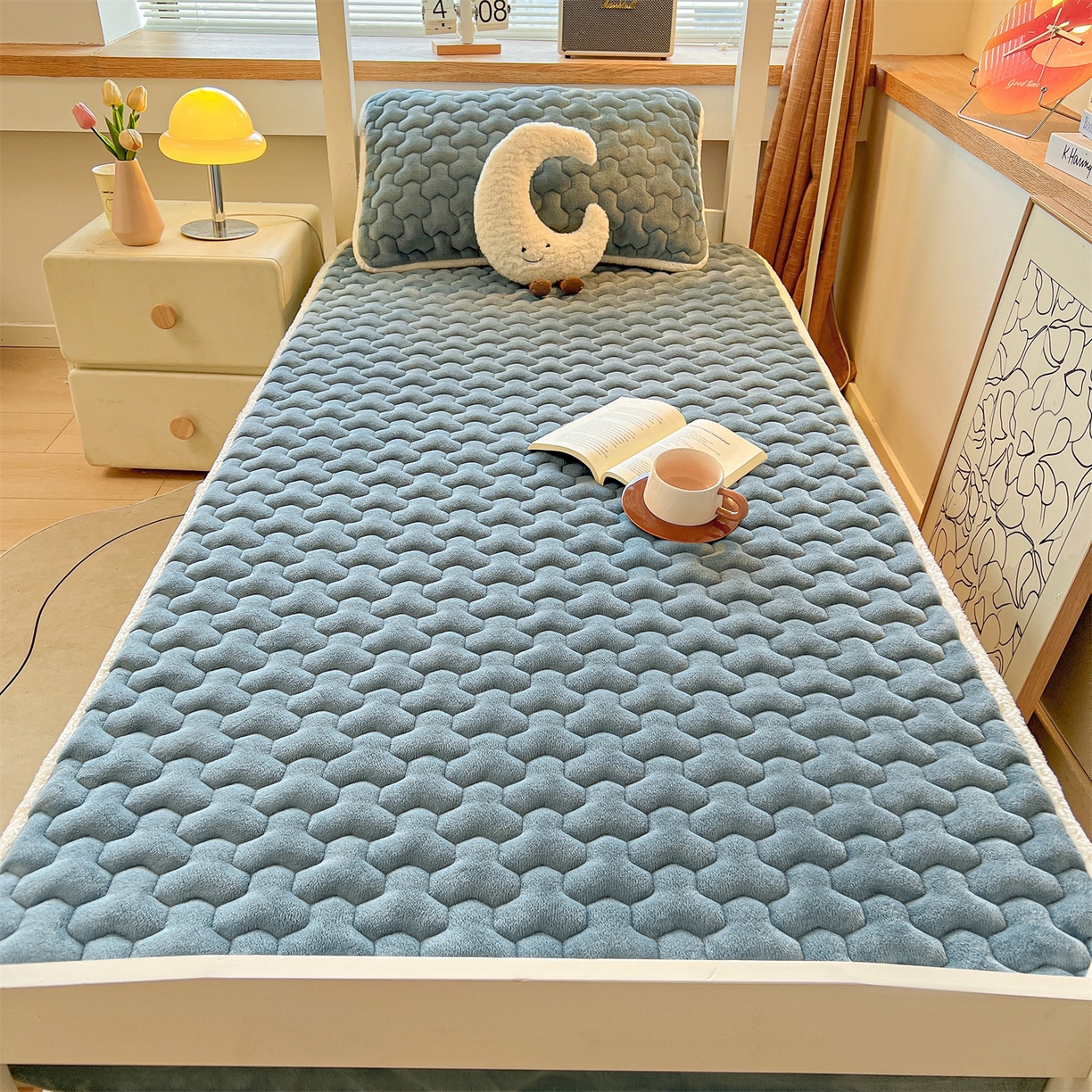 91家纺网 家纺一手货源 找家纺 雯豆 2025冬季新品牛奶绒夹棉床笠大学生床垫保护套纯色素色床罩牛奶绒夹棉床笠-碧海蓝