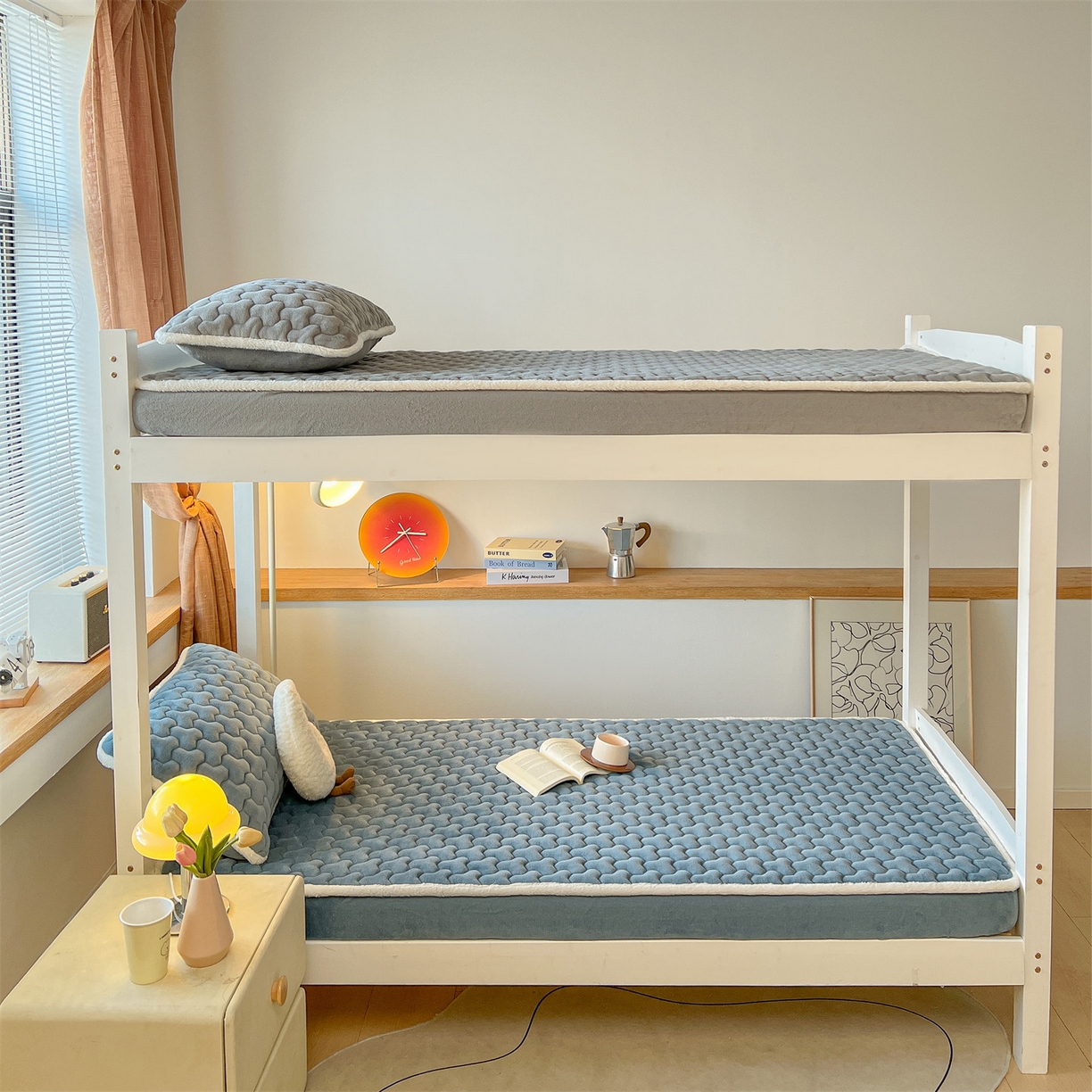 91家纺网 家纺一手货源 找家纺 雯豆 2025冬季新品牛奶绒夹棉床笠大学生床垫保护套纯色素色床罩牛奶绒夹棉床笠-碧海蓝