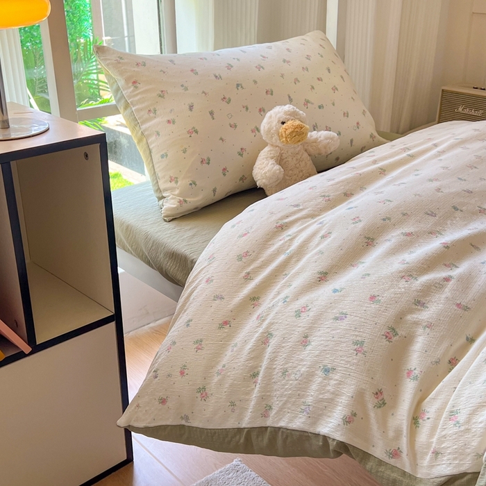 91家纺网 家纺一手货源 找家纺 玉海棠家纺 2025新款云感双层纱提花学生宿舍三件套上下铺三件套 芳草集