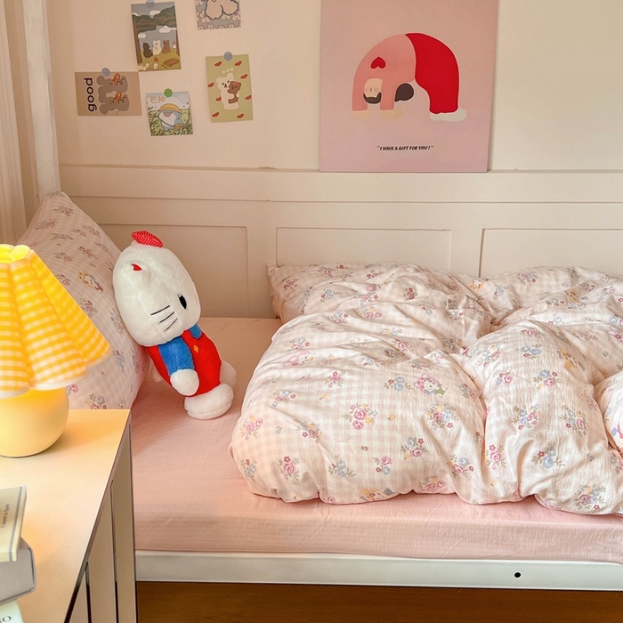 91家纺网 家纺一手货源 找家纺 玉海棠家纺 2025新款云感双层纱提花学生宿舍三件套上下铺三件套 花园小猫