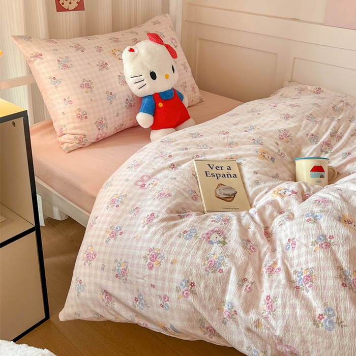 91家纺网 家纺一手货源 找家纺 玉海棠家纺 2025新款云感双层纱提花学生宿舍三件套上下铺三件套 花园小猫