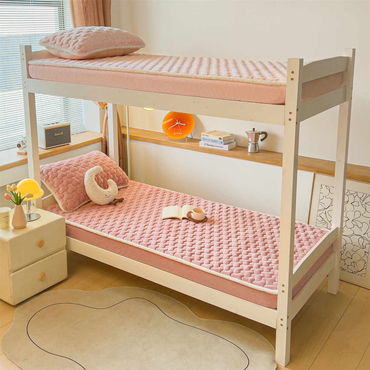 91家纺网 家纺一手货源 找家纺 雯豆 2025冬季新品牛奶绒夹棉床笠大学生床垫保护套纯色素色床罩牛奶绒夹棉床笠-格调粉