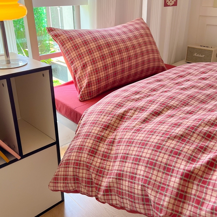 91家纺网 家纺一手货源 找家纺 玉海棠家纺 2025新款云感双层纱提花学生宿舍三件套上下铺三件套 幻境