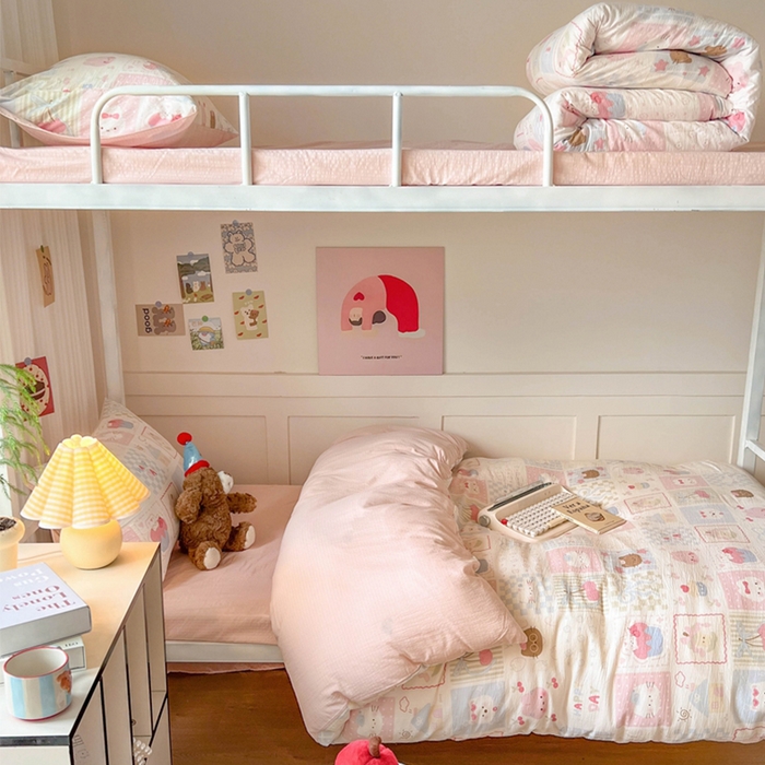 91家纺网 家纺一手货源 找家纺 玉海棠家纺 2025新款云感双层纱提花学生宿舍三件套上下铺三件套 萌物乐园