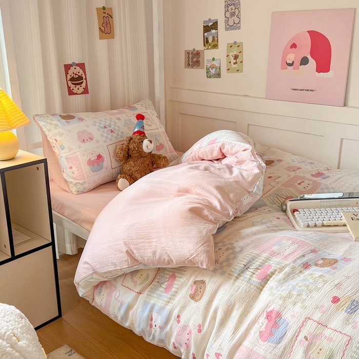 91家纺网 家纺一手货源 找家纺 玉海棠家纺 2025新款云感双层纱提花学生宿舍三件套上下铺三件套 萌物乐园