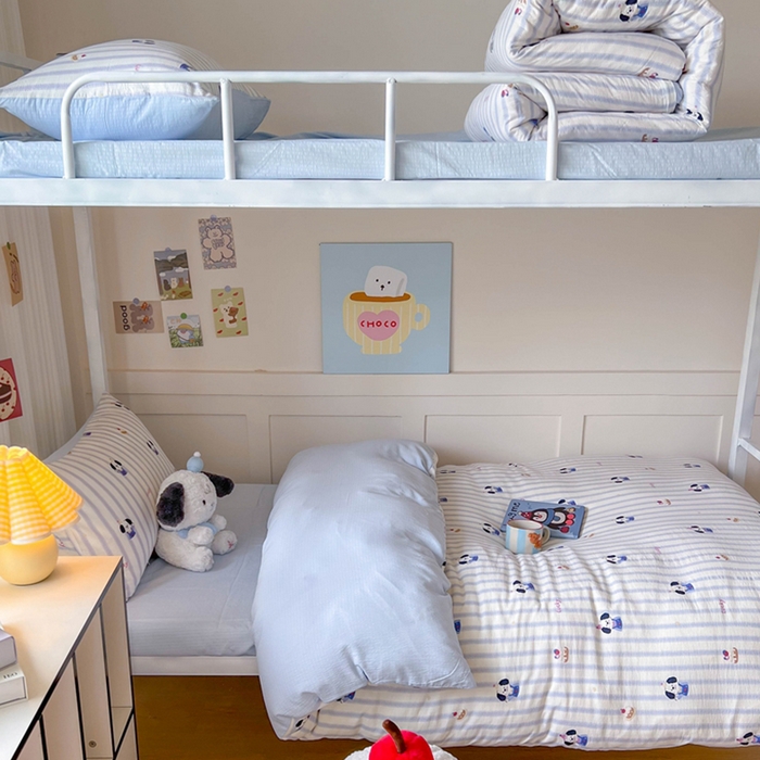 91家纺网 家纺一手货源 找家纺 玉海棠家纺 2025新款云感双层纱提花学生宿舍三件套上下铺三件套 竖条小狗