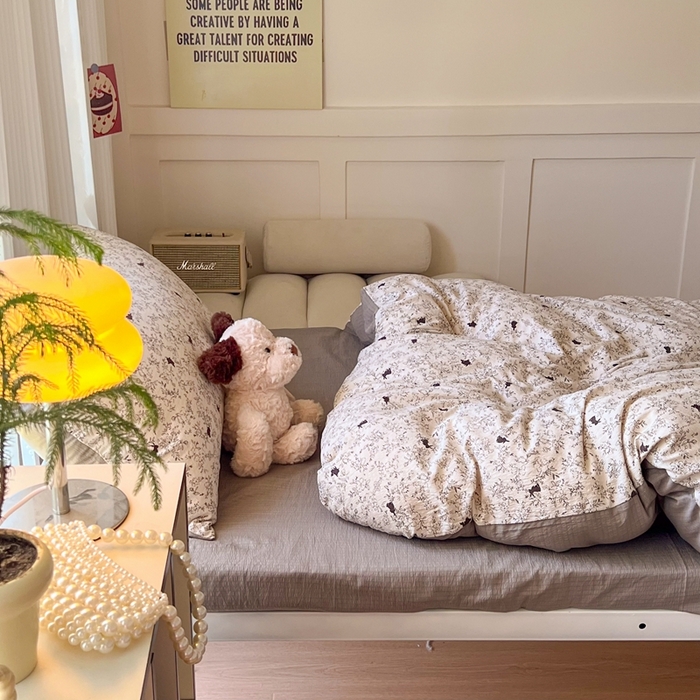 91家纺网 家纺一手货源 找家纺 玉海棠家纺 2025新款云感双层纱提花学生宿舍三件套上下铺三件套 兔与晚风