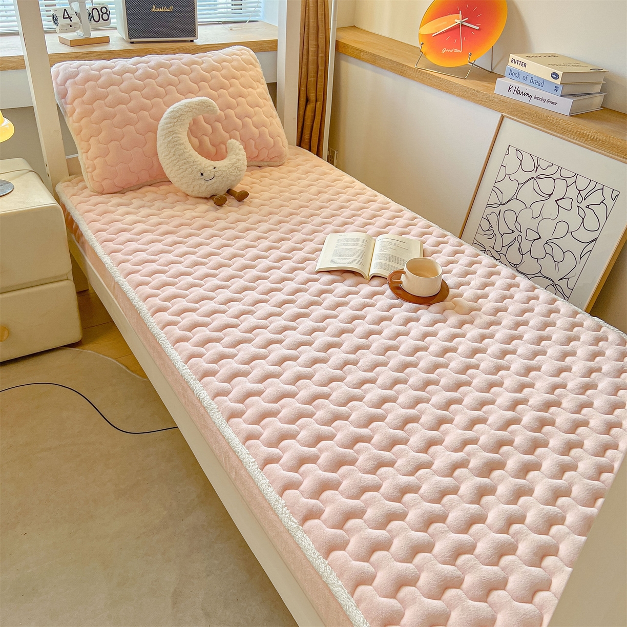 91家纺网 家纺一手货源 找家纺 雯豆 2025冬季新品牛奶绒夹棉床笠大学生床垫保护套纯色素色床罩牛奶绒夹棉床笠-玉颜粉