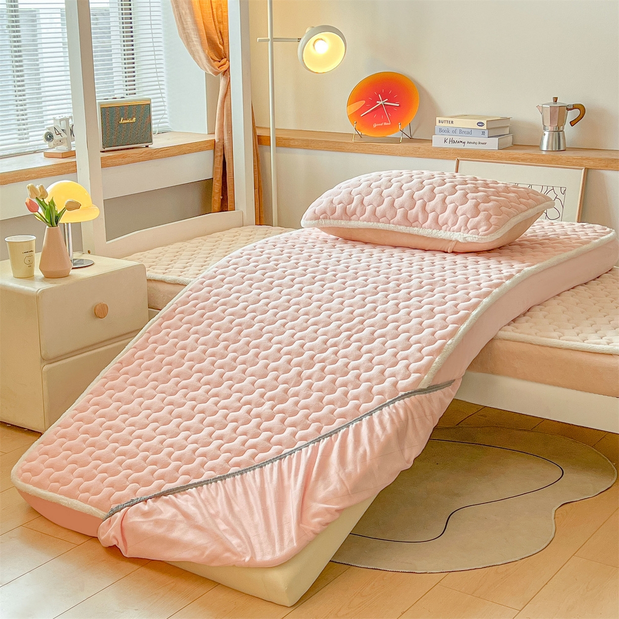 雯豆 2025冬季新品牛奶绒夹棉床笠大学生床垫保护套纯色素色床罩牛奶绒夹棉床笠-玉颜粉