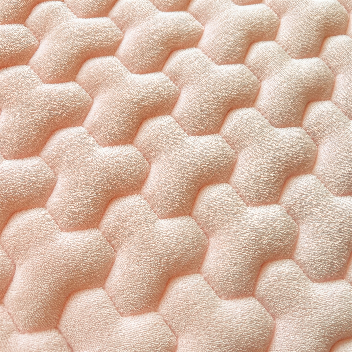 91家纺网 家纺一手货源 找家纺 雯豆 2025冬季新品牛奶绒夹棉床笠大学生床垫保护套纯色素色床罩牛奶绒夹棉床笠-玉颜粉