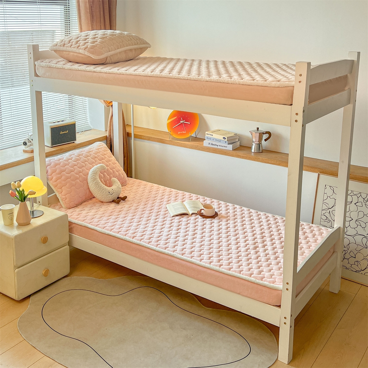 91家纺网 家纺一手货源 找家纺 雯豆 2025冬季新品牛奶绒夹棉床笠大学生床垫保护套纯色素色床罩牛奶绒夹棉床笠-玉颜粉