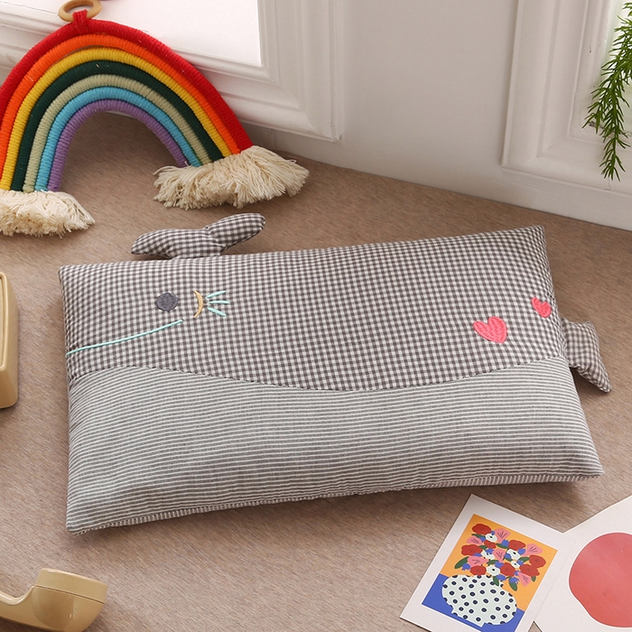 蔻眠 小鲸鱼全棉贴布绣儿童荞麦枕芯学生枕头 小鲸鱼-咖色