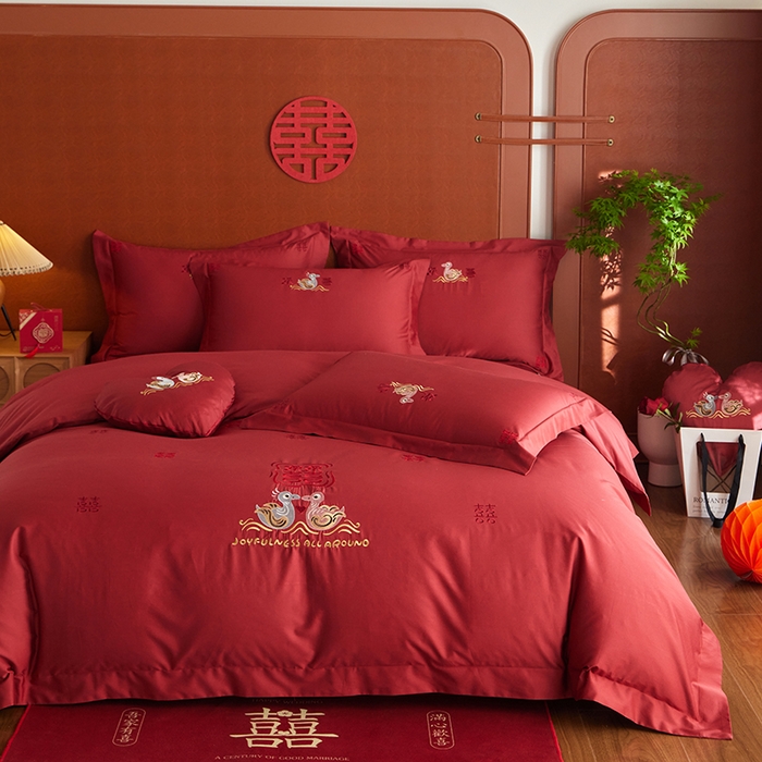 91家纺网 家纺一手货源 找家纺 风向标家纺 2025新款婚A类100S长绒棉纯棉贡缎婚庆四件套 欢喜鸳鸯