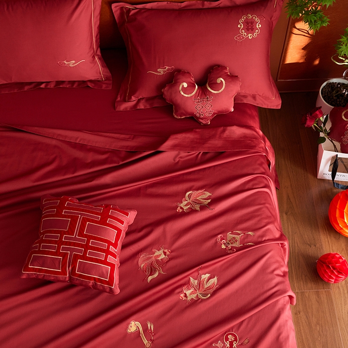 91家纺网 家纺一手货源 找家纺 风向标家纺 2025新款婚A类100S长绒棉纯棉贡缎婚庆四件套 金玉满堂