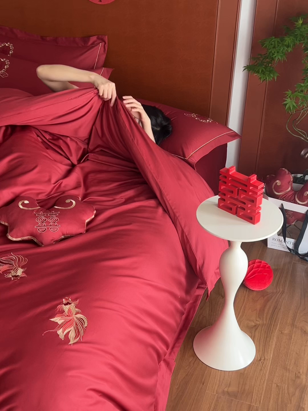 91家纺网 家纺一手货源 找家纺 风向标家纺 2025新款婚A类100S长绒棉纯棉贡缎婚庆四件套 金玉满堂