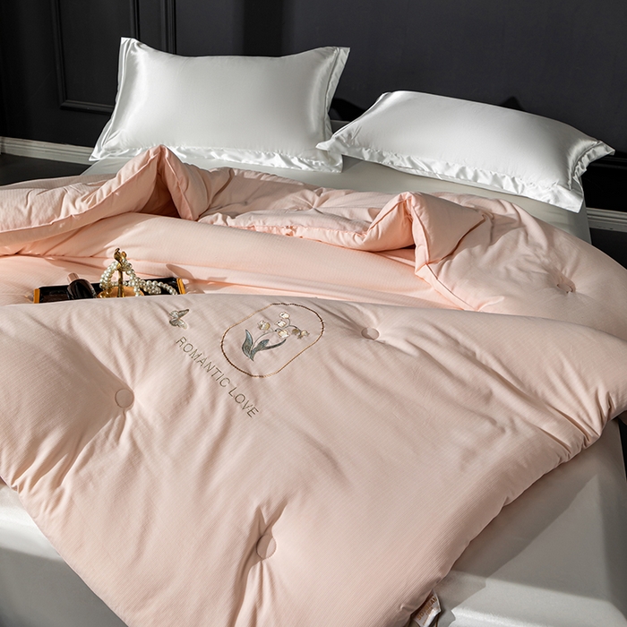 91家纺网 家纺一手货源 找家纺 小牛席业 2025新款A幸运铃兰-新疆棉花被系列棉被冬被春秋被空调被夏被加厚冬被被芯被子 A幸运铃兰-新疆棉花被系列（粉色）