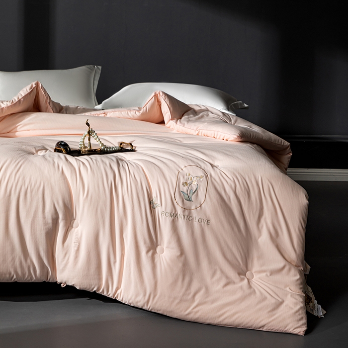 91家纺网 家纺一手货源 找家纺 小牛席业 2025新款A幸运铃兰-新疆棉花被系列棉被冬被春秋被空调被夏被加厚冬被被芯被子 A幸运铃兰-新疆棉花被系列（粉色）