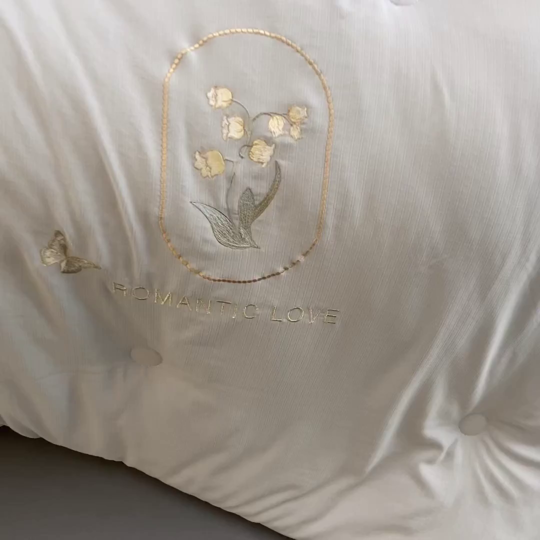 91家纺网 家纺一手货源 找家纺 小牛席业 2025新款A幸运铃兰-新疆棉花被系列棉被冬被春秋被空调被夏被加厚冬被被芯被子 A幸运铃兰-新疆棉花被系列（灰色）