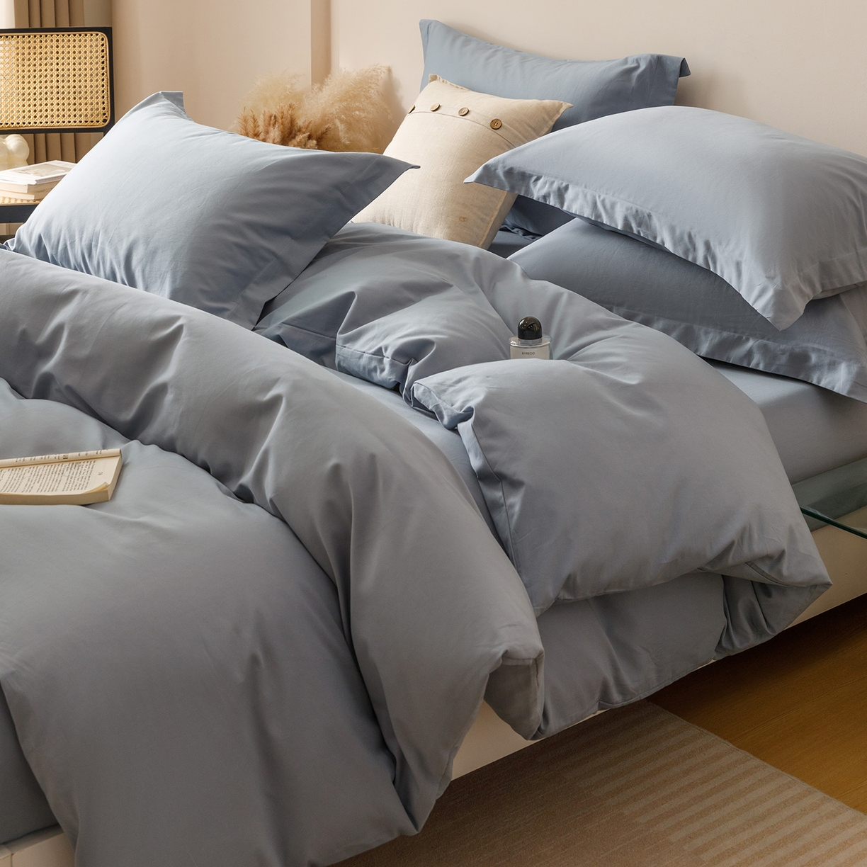 爱思佳 2025新款A类全棉60s长绒棉纯棉磨毛纯色拼色系列四件套 宾利蓝