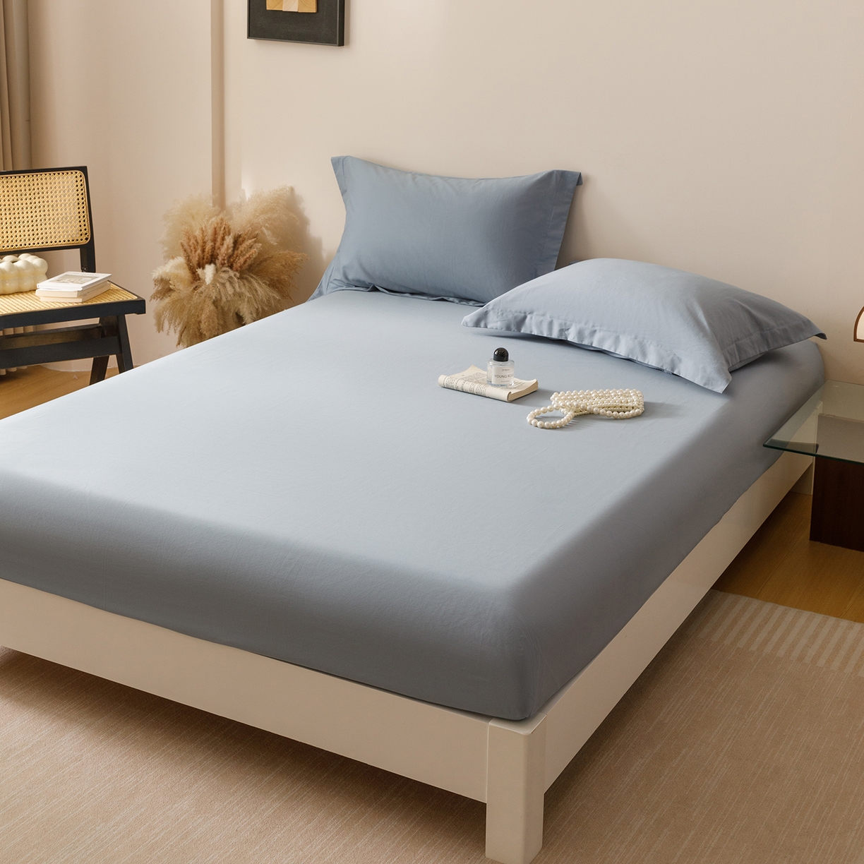 91家纺网 家纺一手货源 找家纺 爱思佳 2025新款A类全棉60s长绒棉纯棉磨毛纯色拼色系列四件套 宾利蓝