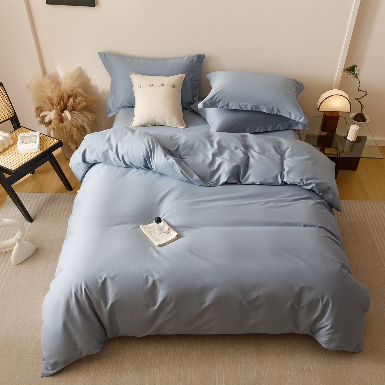 91家纺网 家纺一手货源 找家纺 爱思佳 2025新款A类全棉60s长绒棉纯棉磨毛纯色拼色系列四件套 宾利蓝