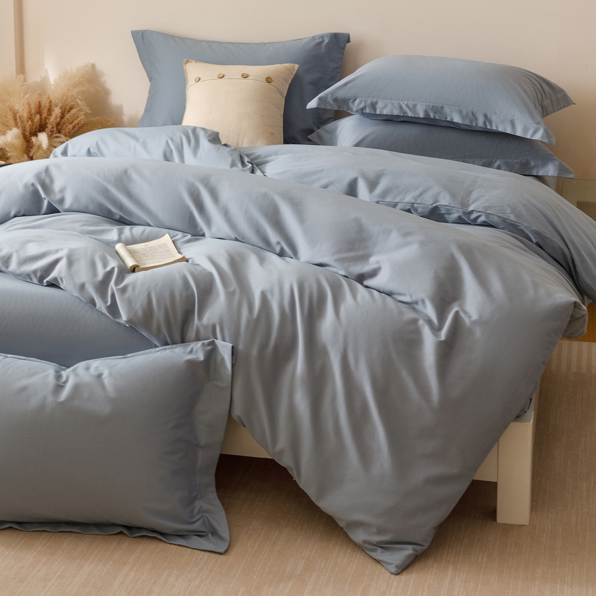 91家纺网 家纺一手货源 找家纺 爱思佳 2025新款A类全棉60s长绒棉纯棉磨毛纯色拼色系列四件套 宾利蓝