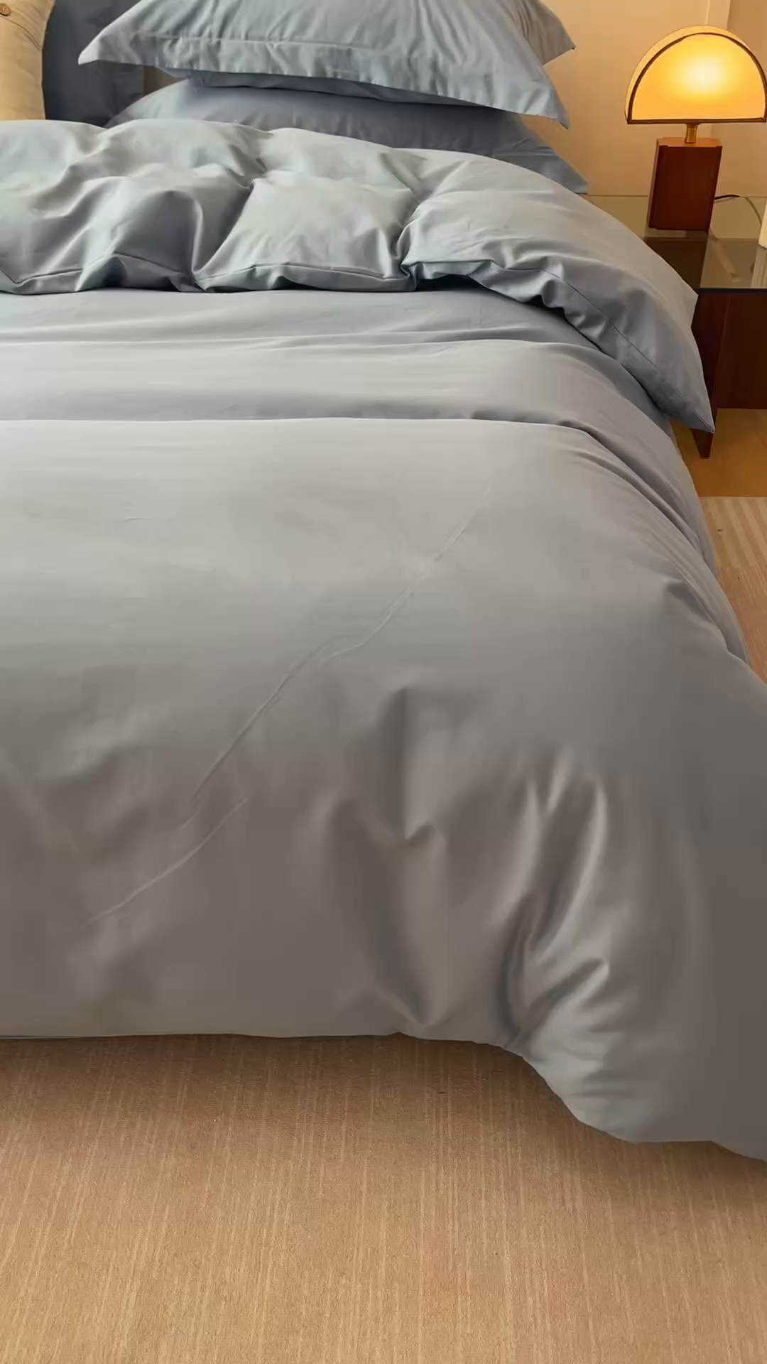 91家纺网 家纺一手货源 找家纺 爱思佳 2025新款A类全棉60s长绒棉纯棉磨毛纯色拼色系列四件套 宾利蓝